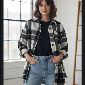 Ecothreads Black and White Plaid Warm Long Sleeve Shirt Boyfriend Fit size Small